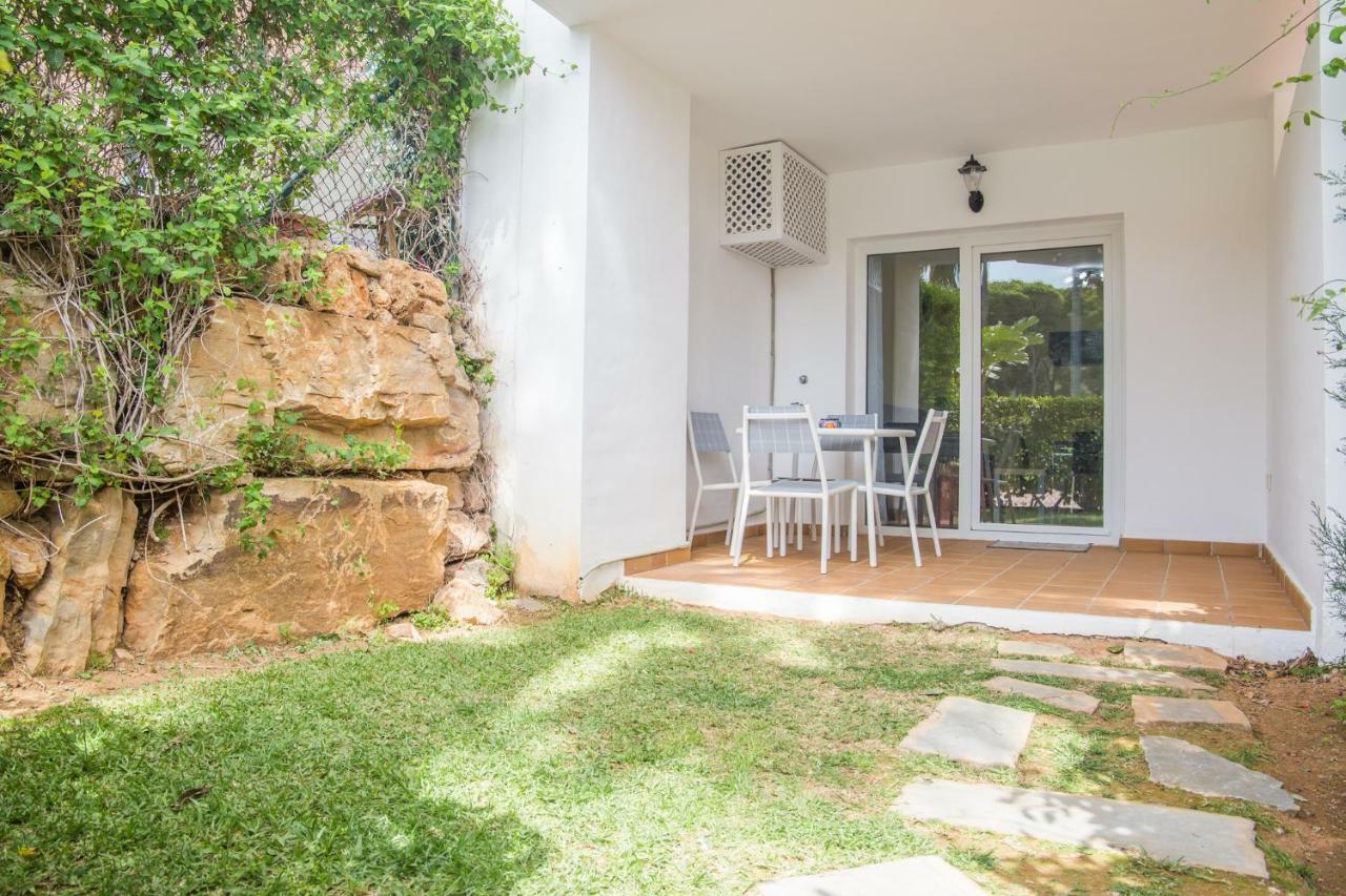 1Br Beachfront Complex - Mi Capricho Sitio de Calahonda Dış mekan fotoğraf