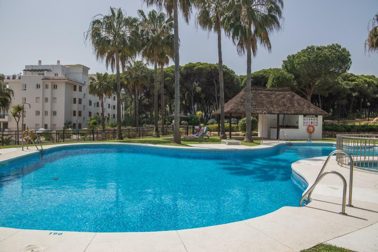 1Br Beachfront Complex - Mi Capricho Sitio de Calahonda Dış mekan fotoğraf