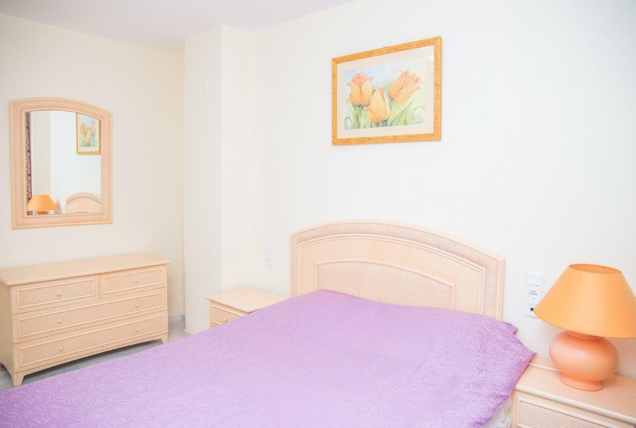 1Br Beachfront Complex - Mi Capricho Sitio de Calahonda Dış mekan fotoğraf